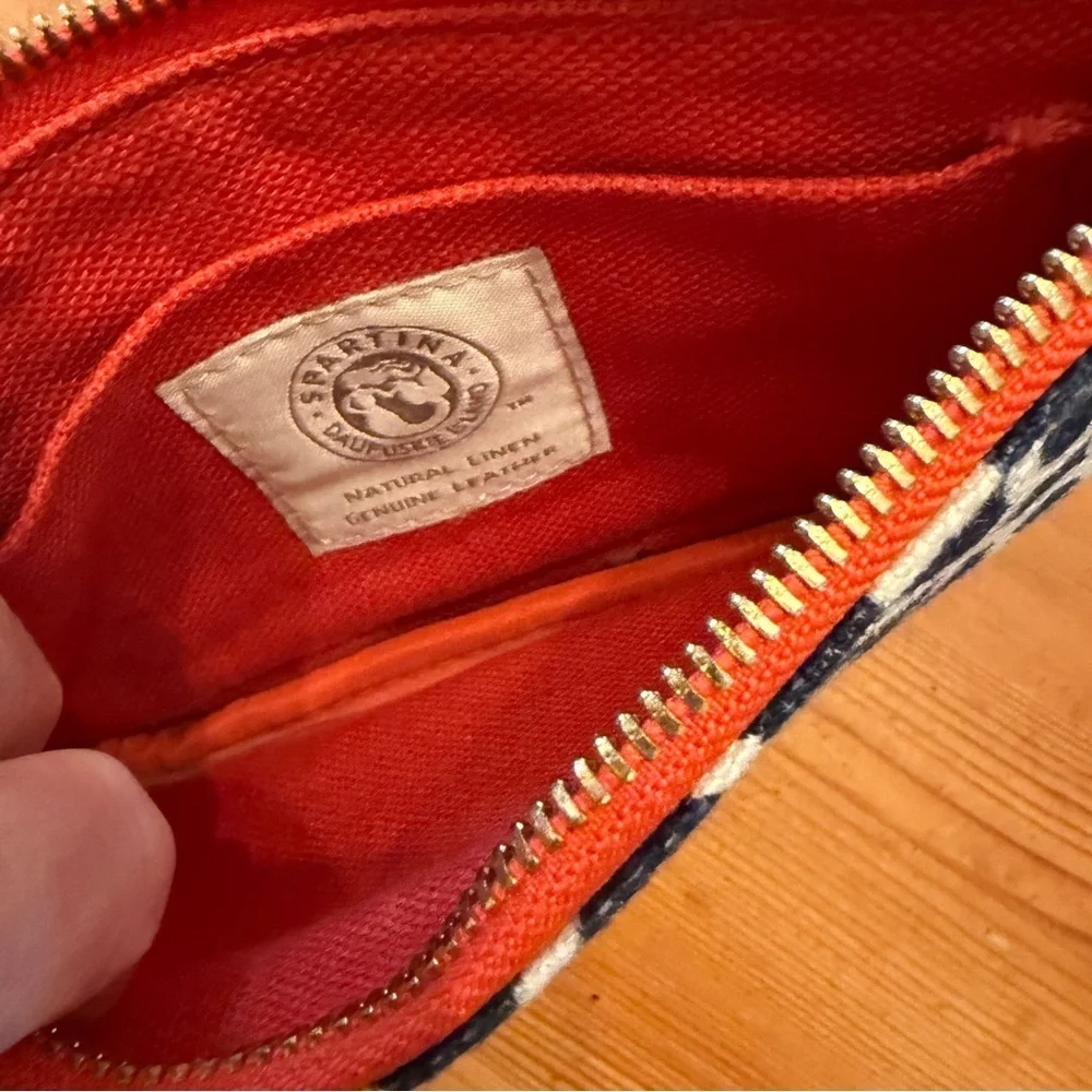 Spartina 4Natural Linen Leather Wristlet  Zip Top New without Tags